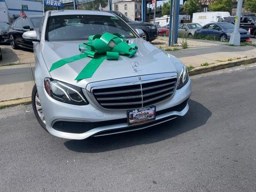 2017 Mercedes-Benz E-Class 4MATIC