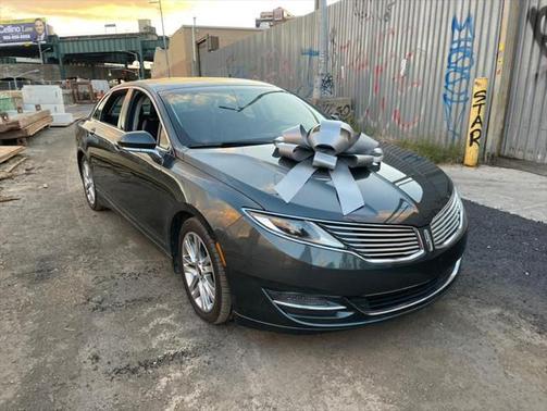 2016 Lincoln MKZ Base