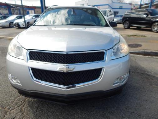2010 Chevrolet Traverse LS