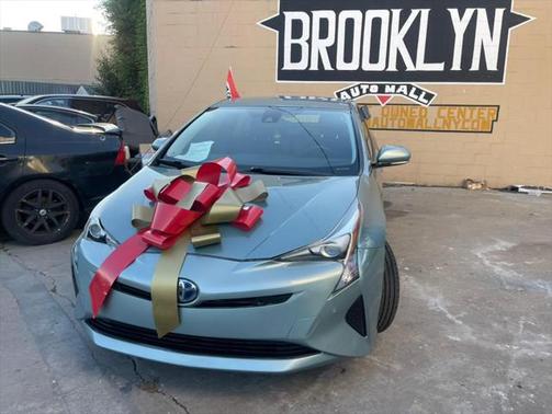 2017 Toyota Prius Three Touring