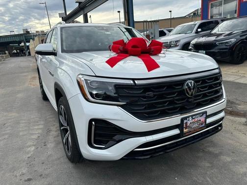 2024 Volkswagen Atlas 2.0T SEL Premium R-Line 4MOTION