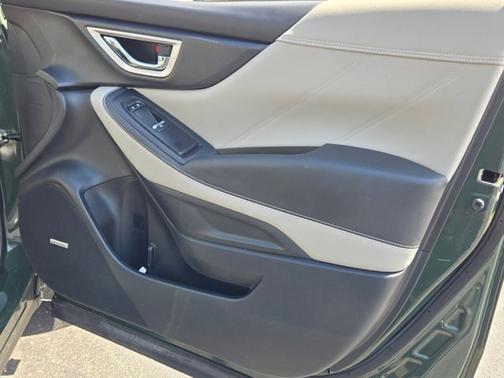 Cascade Green Silica 2023 Subaru Forester Limited