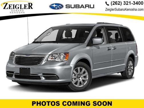2016 Chrysler Town & Country Touring