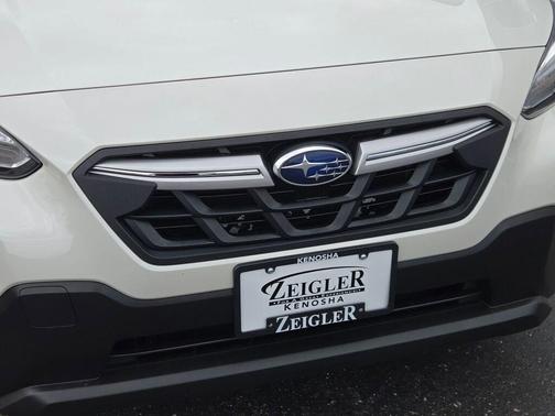 Crystal White Pearl 2022 Subaru Crosstrek Limited