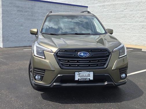 Autumn Green Metallic 2022 Subaru Forester Premium
