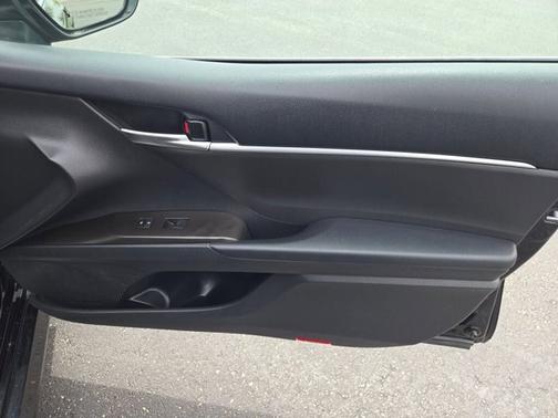 Midnight Black Metallic 2022 Toyota Camry LE