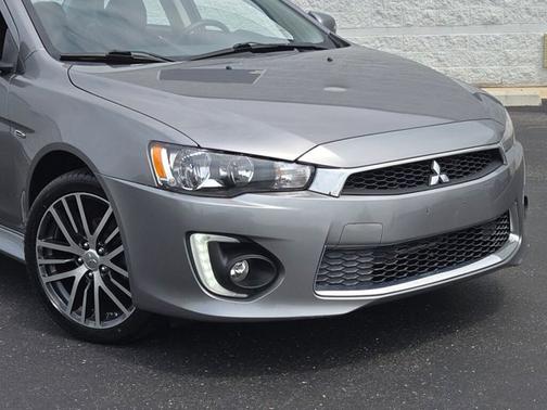 2017 Mitsubishi Lancer SE