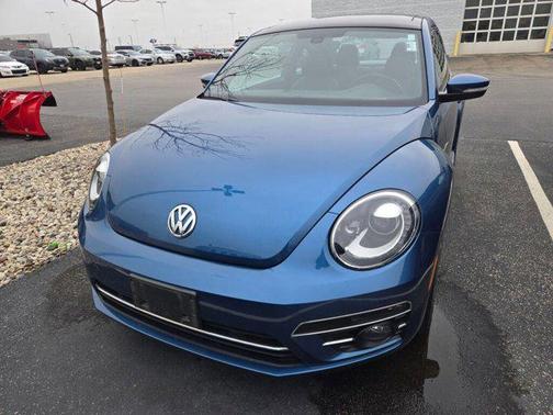 2018 Volkswagen Beetle 2.0T SE