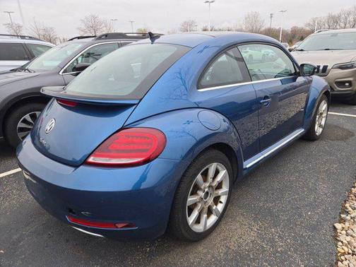 2018 Volkswagen Beetle 2.0T SE