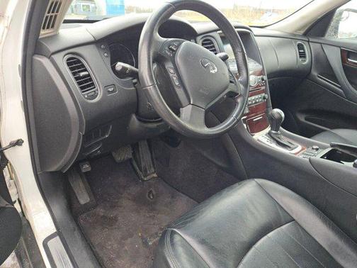 2017 INFINITI QX50 Base