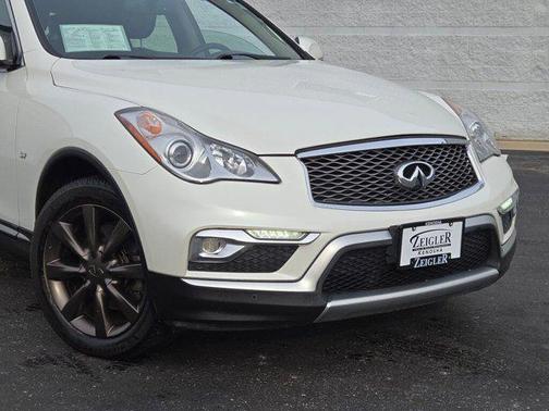 2017 INFINITI QX50 Base