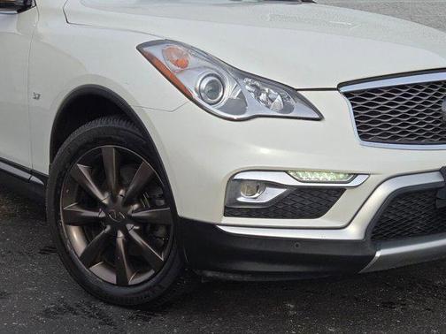 2017 INFINITI QX50 Base