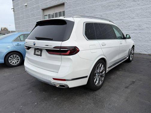 2025 BMW X7 xDrive40i