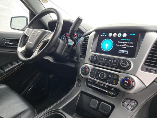 2020 GMC Yukon XL SLT