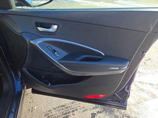 2017 Hyundai SANTA FE SE Ultimate