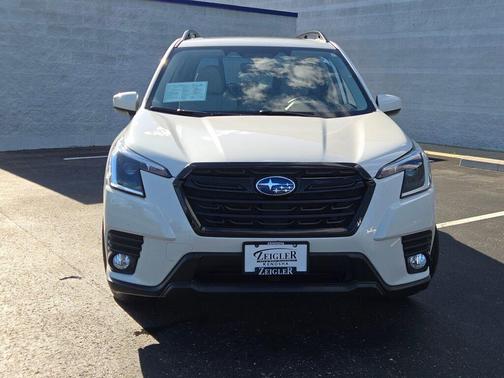 Crystal White Pearl 2023 Subaru Forester Premium