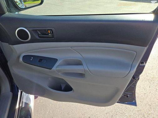 2013 Toyota Tacoma Base