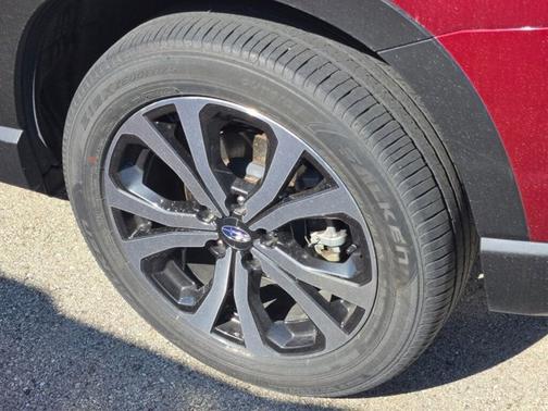 Crimson Red Pearl 2023 Subaru Forester Limited