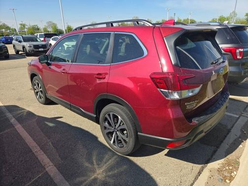 Crimson Red Pearl 2023 Subaru Forester Limited