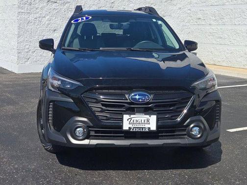 Crystal Black Silica 2023 Subaru Outback Onyx Edition