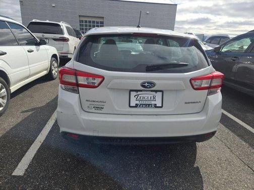 2019 Subaru Impreza 2.0i