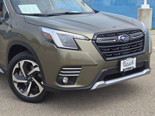 2023 Subaru Forester Touring