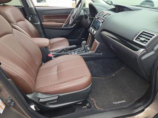 2017 Subaru Forester 2.5i Touring