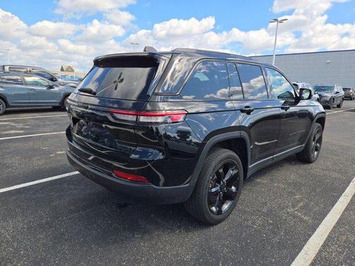 2023 Jeep Grand Cherokee Altitude