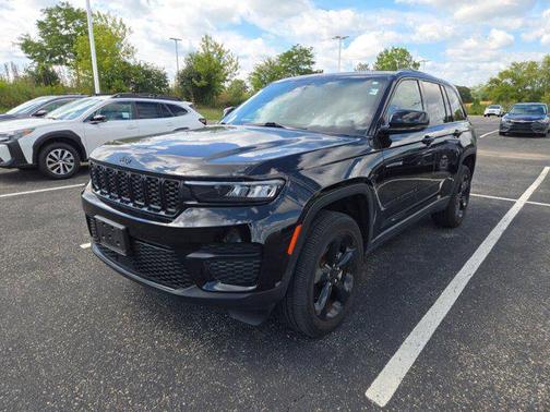 2023 Jeep Grand Cherokee Altitude