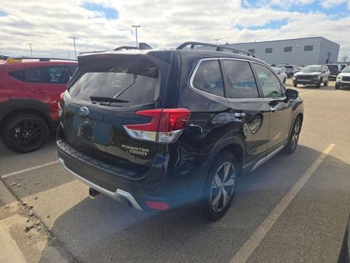 Crystal Black Silica 2019 Subaru Forester Touring