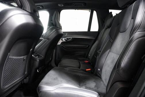 Photo 5 of 39 of 2019 Volvo XC90 T6 R-Design