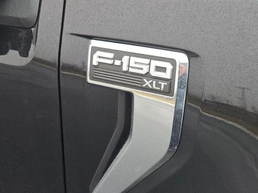 AGATE BLACK METALLIC 2024 Ford F-150 XLT