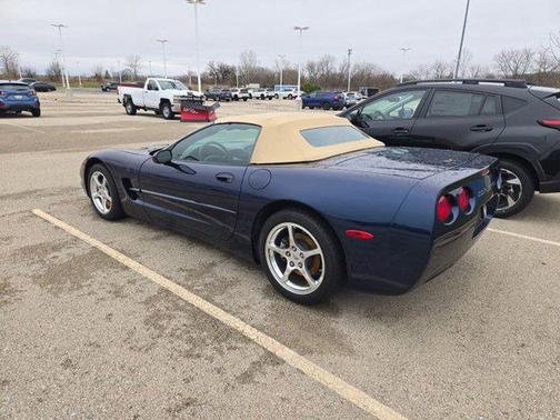 2001 Chevrolet Corvette Base