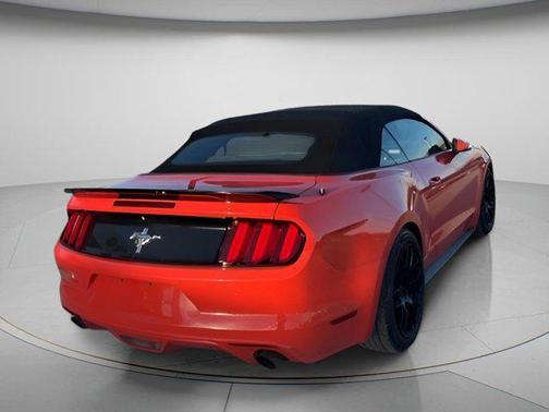 2016 Ford Mustang V6