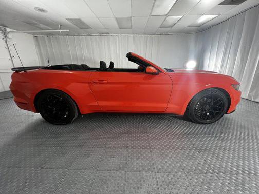 2016 Ford Mustang V6