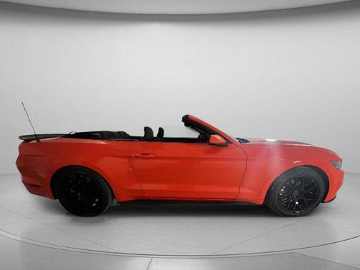 2016 Ford Mustang V6