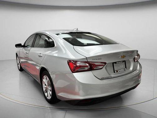 2022 Chevrolet Malibu FWD LT