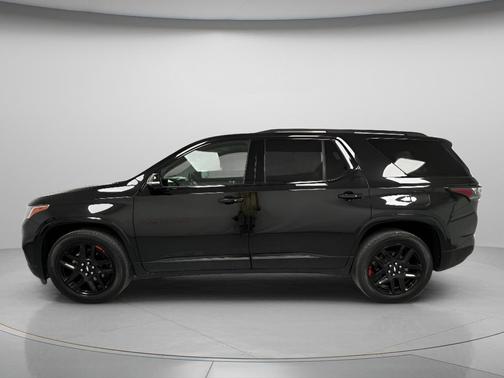 Mosaic Black Metallic 2021 Chevrolet Traverse Premier