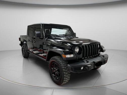 Black Clearcoat 2022 Jeep Gladiator Sport