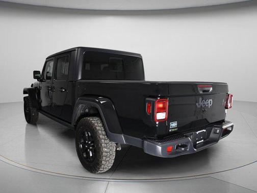 Black Clearcoat 2022 Jeep Gladiator Sport