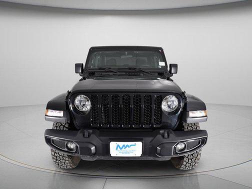 Black Clearcoat 2022 Jeep Gladiator Sport