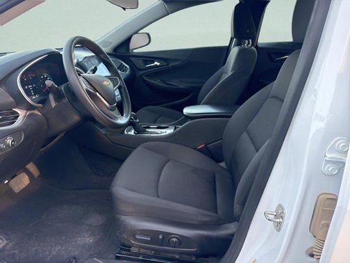 2023 Chevrolet Malibu 1LS