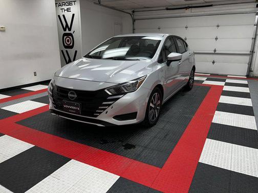 2023 Nissan Versa 1.6 SV