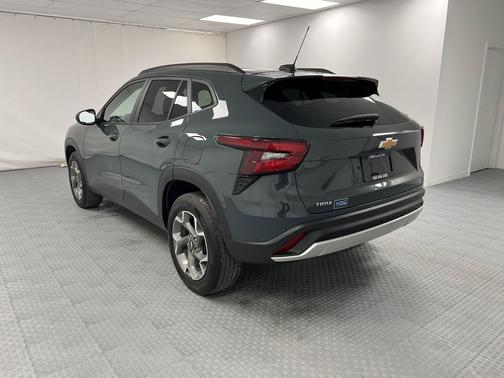 Cypress Gray 2025 Chevrolet Trax LT