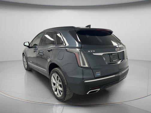 Garnet Metallic 2021 Cadillac XT5 Sport