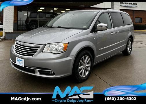 2014 Chrysler Town & Country Touring-L