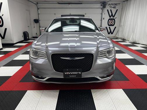 2017 Chrysler 300C Base