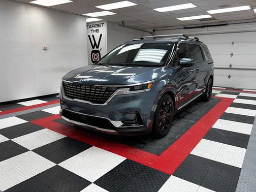2022 Kia Carnival SX