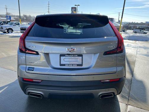 2023 Cadillac XT4 Premium Luxury