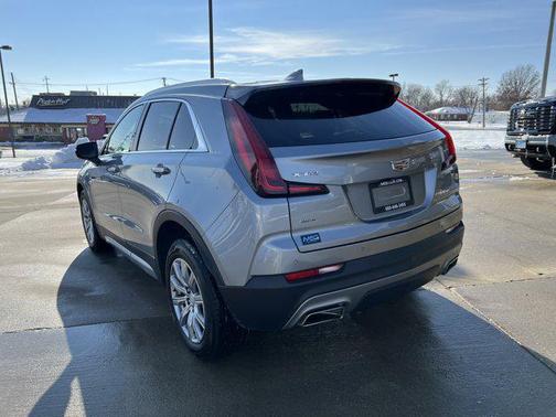 2023 Cadillac XT4 Premium Luxury